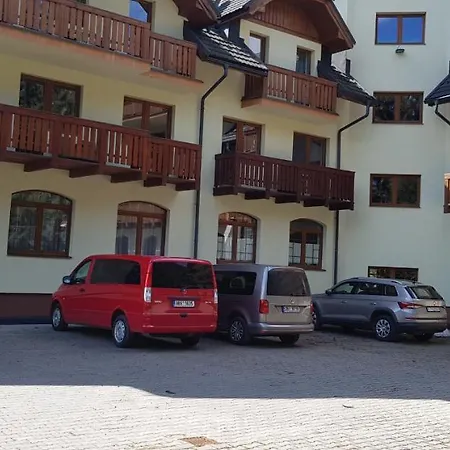 Ad Kamzik דונובאלי